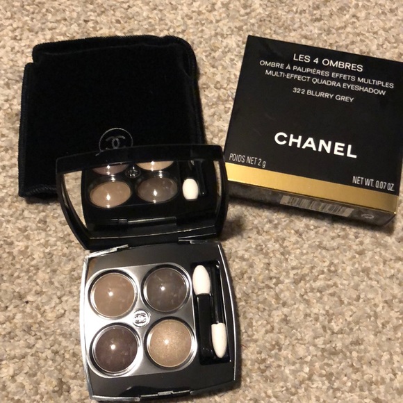 CHANEL Other - NEW Chanel Les 4 Ombres in Blurry Grey